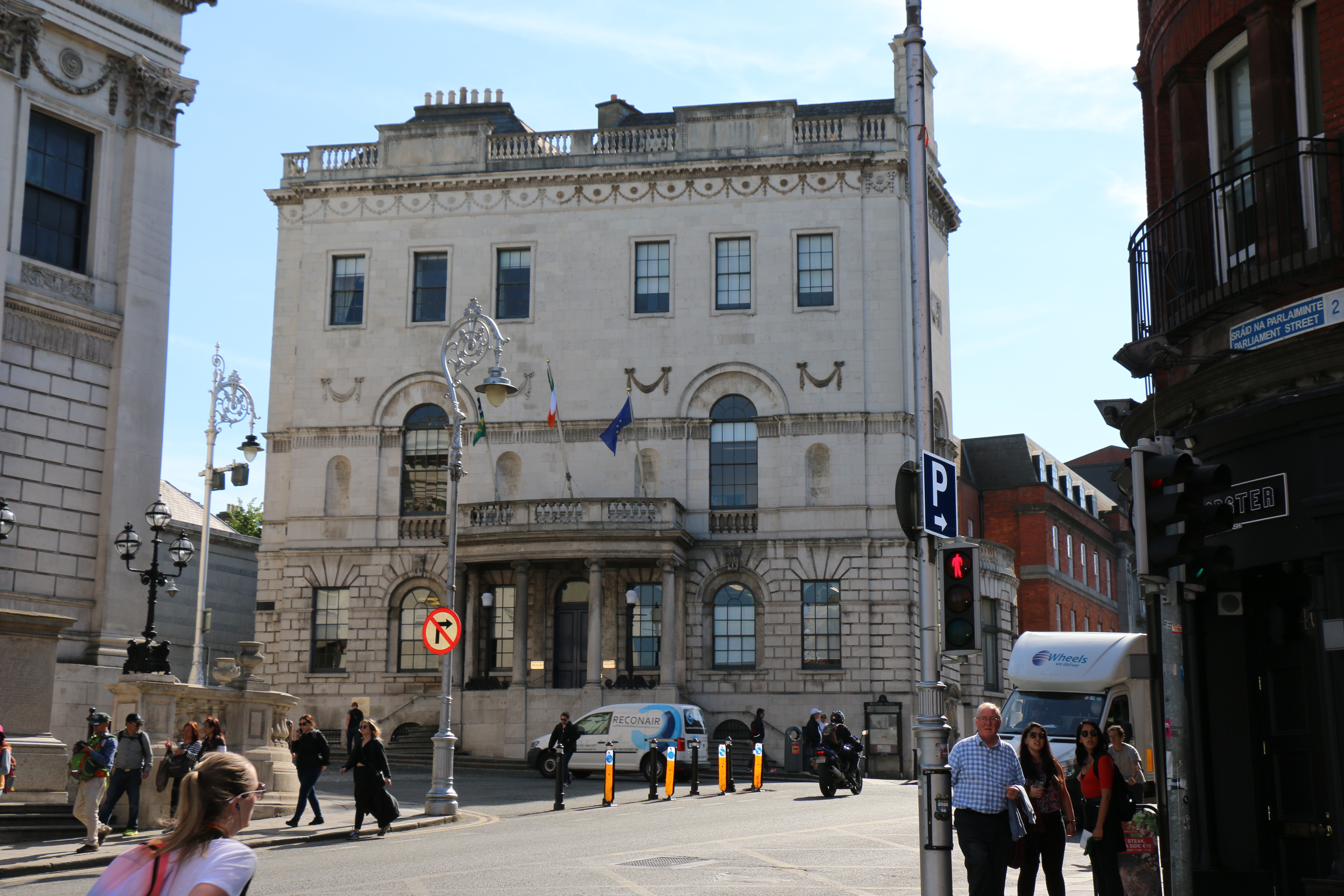 9280C31D-99E2-4FA1-B0A9-92F6CDDE6E5D