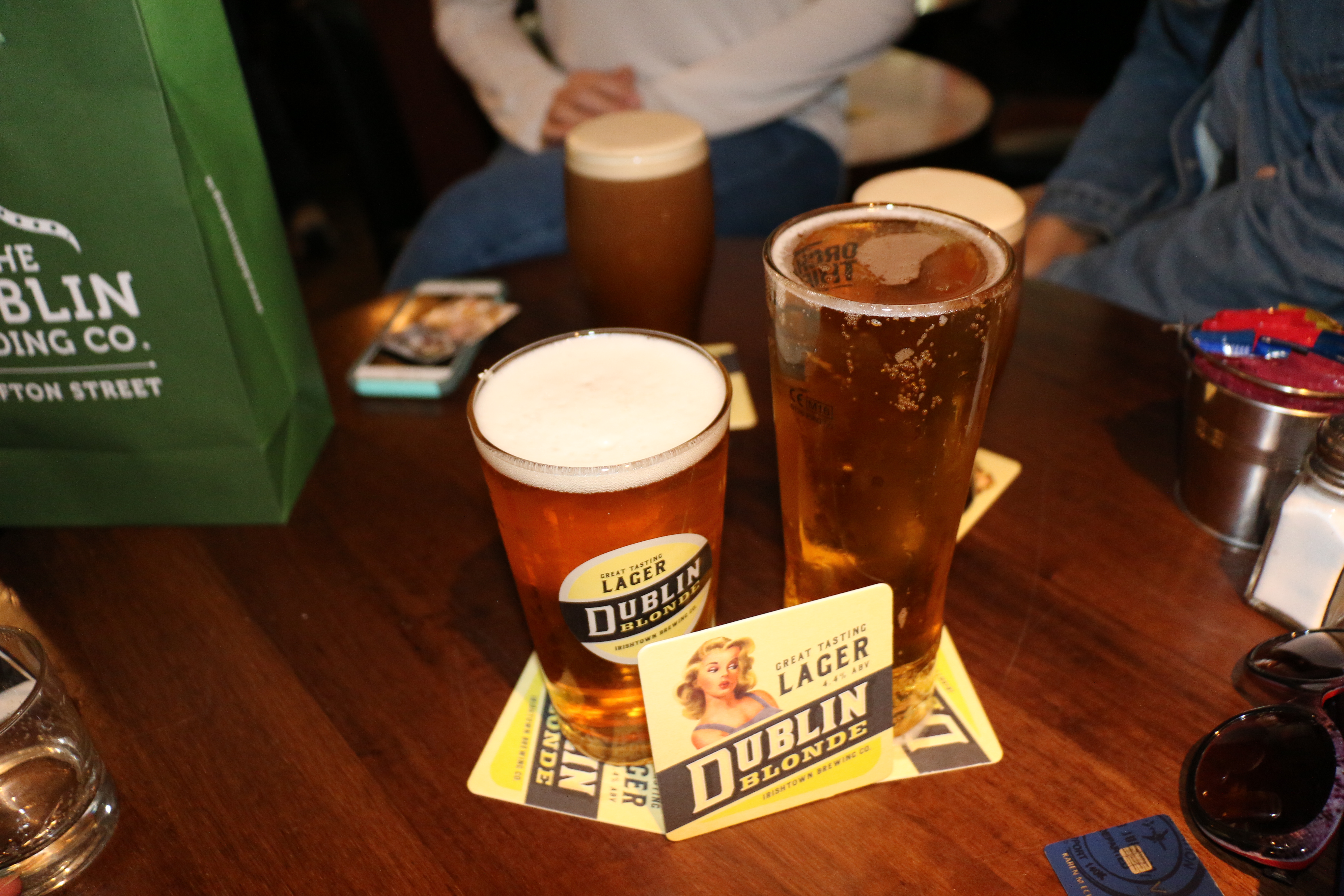 D530F547-E226-4015-8532-693178BB3E54