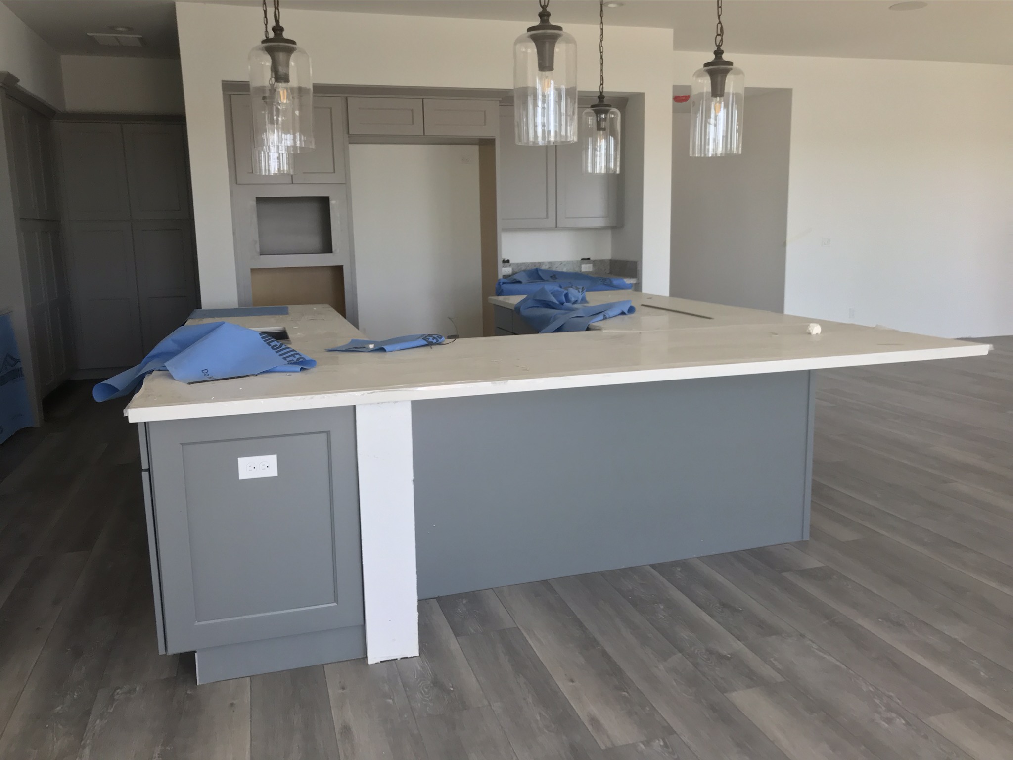 AF76C07D-0F09-4086-98EA-287C48359E9F